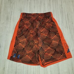 Under Armor Shorts Boys Orange And Navy Size Small
